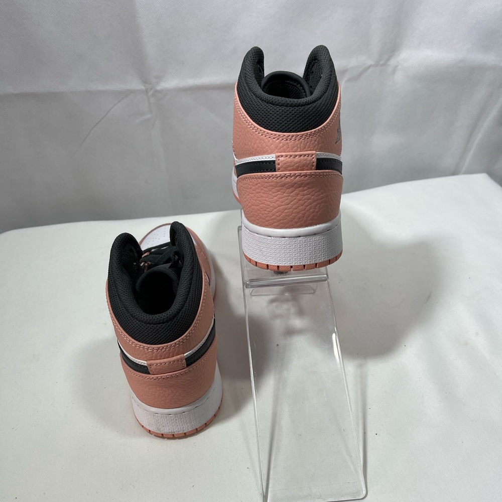 COPY - Nike Air Jordans pink youth girls size 5.5 y - Picture 7 of 8